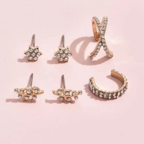 GOLD DIAMOND FLOWER EAR CRAWLER AND DIAMOND EAR CUFFS- 6 PIECES - Picture 3 of 5